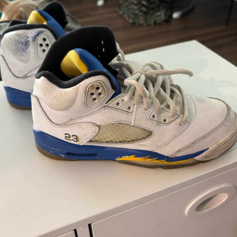 Air Jordan 5 Retro Laney Sneakers
